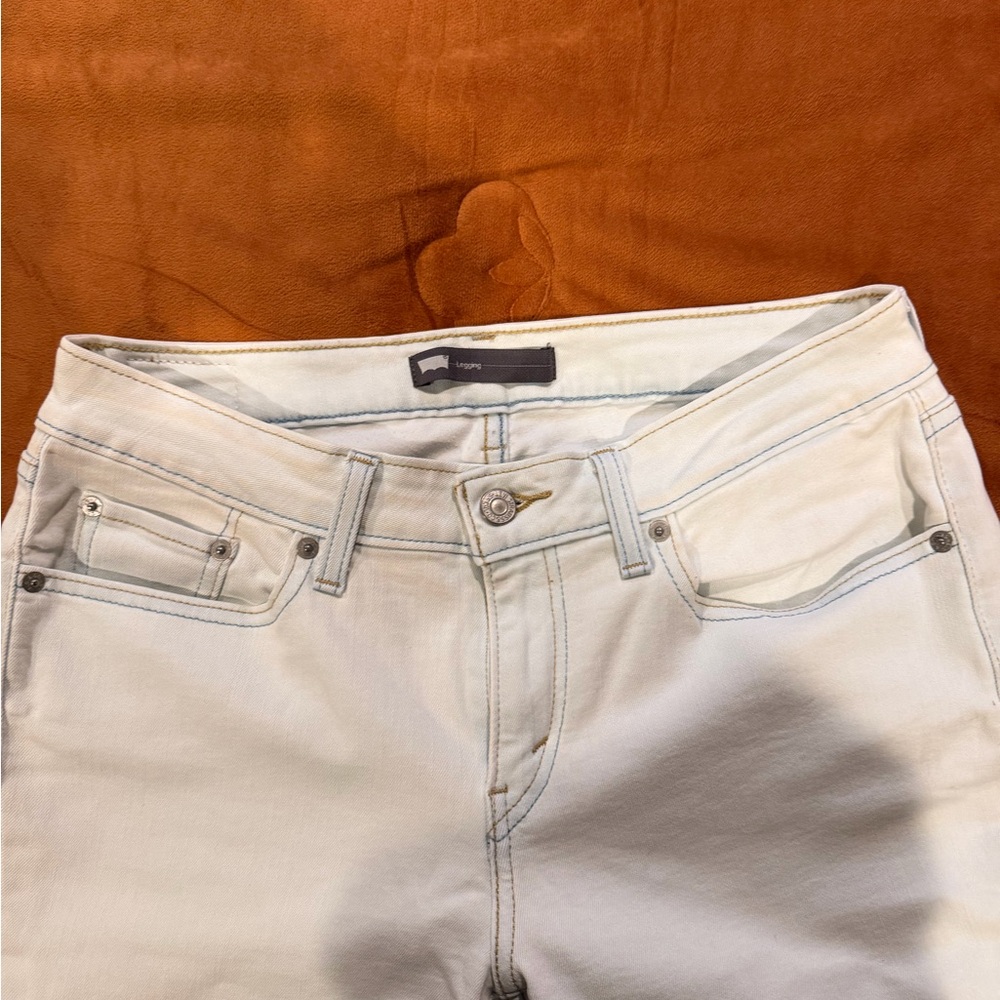 Levi's Women's Off-White Straight Leg Jeans